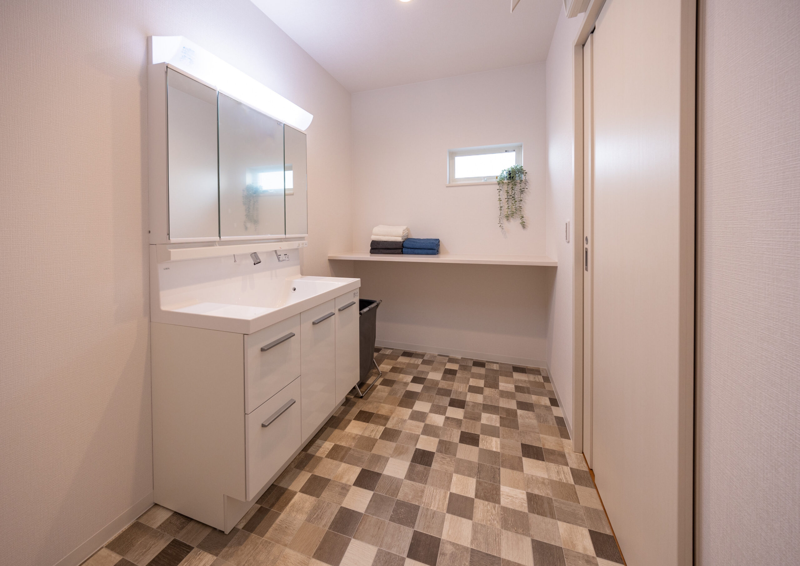 ランドリー収納4